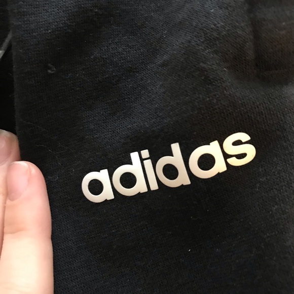 Classic Adidas Sweatpants - Picture 4 of 4